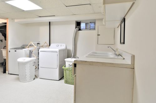 7769 Nordica Ave, Niles IL  60714-3311 exterior