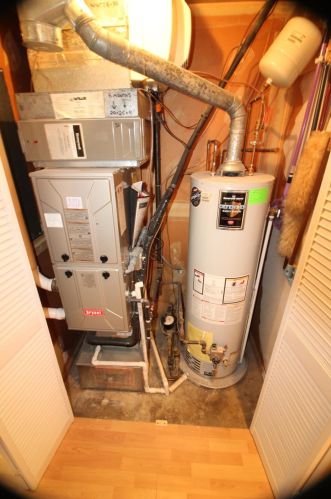 11827 Fairsprings Ct, Cincinnati OH 45246-2101 exterior