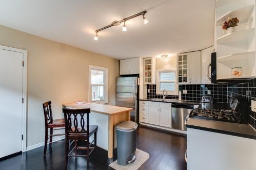1244 James Ave, Saint Paul MN  55105-2946 exterior