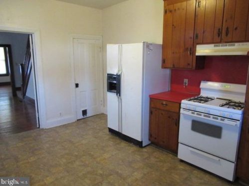 320 Middle St, Hanover PA 17331-3746 exterior