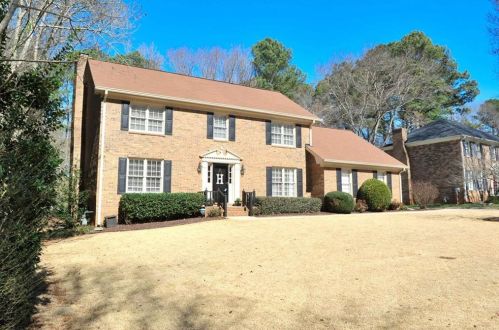 4641 Adams Ct, Lilburn, GA 30047-4262