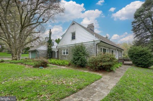 2184 Ridge Dr, Lancaster PA  17603-6150 exterior