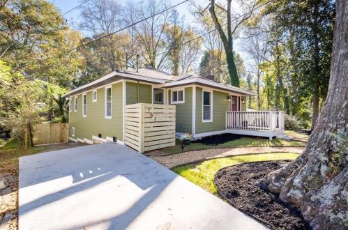 763 Center Hill Ave, Atlanta GA  30318-6236 exterior