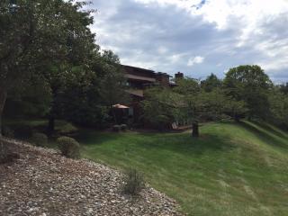 1 Glenside Dr, Annandale, NJ 08801-1511