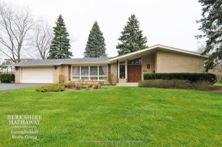 214 Hickory Haven Dr, Gurnee, IL 60031-3817