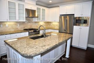 48 City Stroll, Irvine CA  92620-3883 exterior