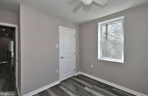 328 61 St, Philadelphia PA 19142-3402 exterior