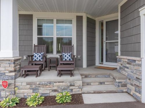 6105 Garland Ln, Minneapolis, MN 55446