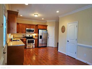 2925 Verdun Ave, Norfolk VA  23509-2525 exterior