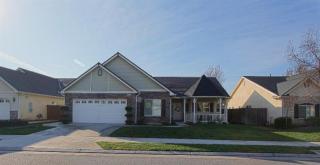 576 Everglade Ave, Clovis, CA 93619-7571