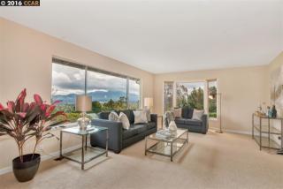 3215 Surmont Dr, Lafayette, CA 94549-2029