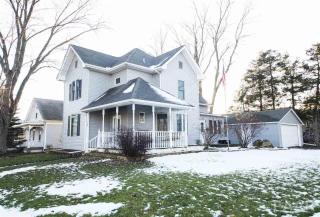 112 Church St, Beverly Manor, IL 61571-2715