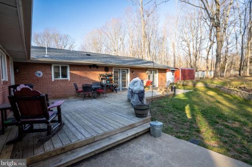 9303 Guyer Dr, Nokesville, VA 20181-3107