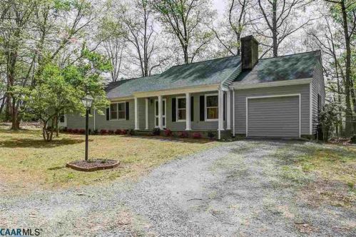 7020 Thomas Jefferson Pkwy, Bybee, VA 22963-4216