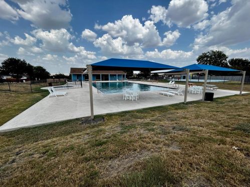 245 Wallops, Uhland TX 78640-4180 exterior