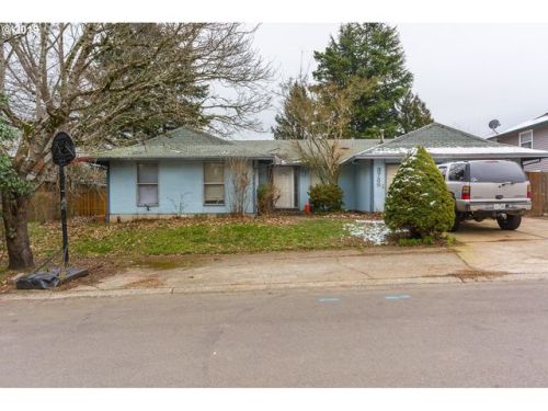 3738 Dora Ct, Wood Village, OR 97060-2513