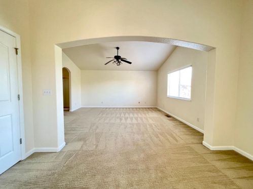 1012 Garden St, Los Banos CA  93635-4563 exterior