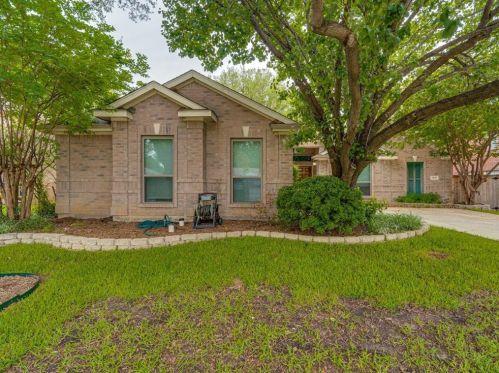 1519 Stratford Dr, Midlothian TX  76063-3357 exterior