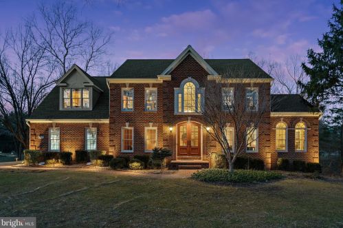 13910 Shelter Manor Dr, Haymarket, VA 20169-2447