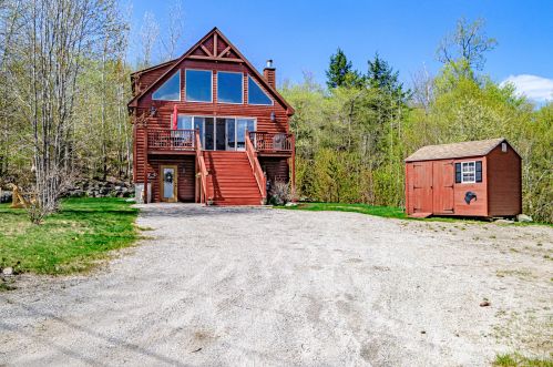 35 Hideaway Ln, Bethel, ME 04217-4937