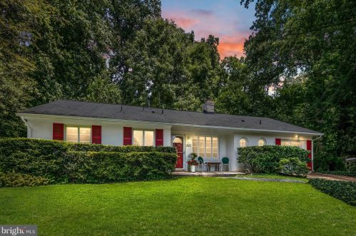 3122 Adrian Pl, Falls Church, VA 22044-1802