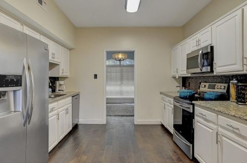 1336 Riley Dr, Carrollton TX 75007-1140 exterior