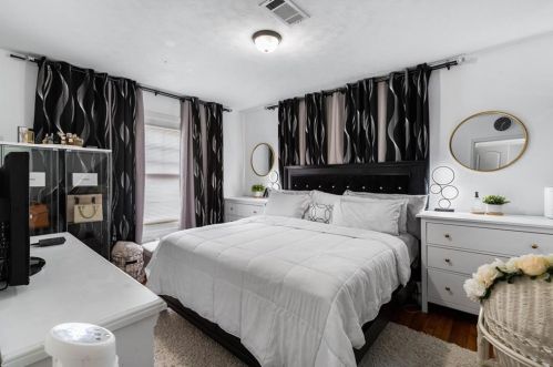 1753 Ellen St, Atlanta GA  30318-2711 exterior
