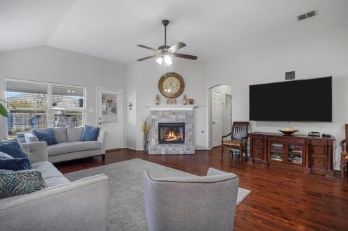 10716 Ambling Trl, Fort Worth TX  76108-6943 exterior