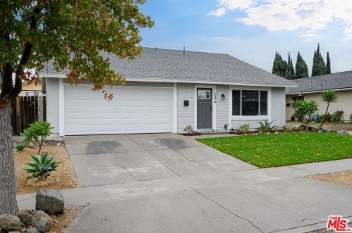 234 Pageant St, Anaheim CA  92807-2803 exterior