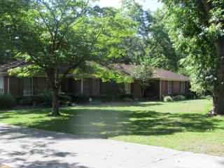 2509 Mahan Dr, Waycross, GA 31501-7635