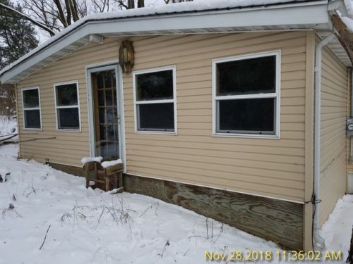 22453 Waller Rd, Fulton, IL 61252-9607