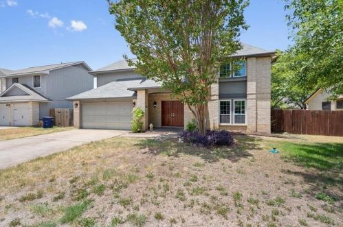 8904 Bridgewood Trl, Austin TX  78729-3612 exterior