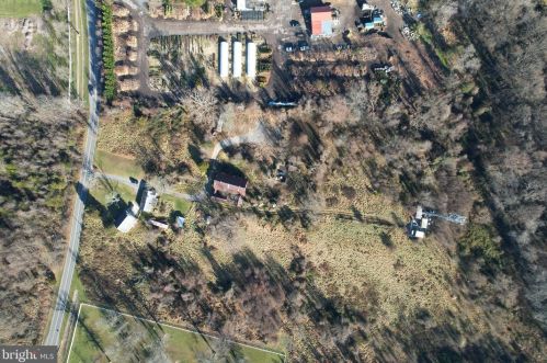 211 Ednor Rd, Silver Spring MD 20905-5134 exterior