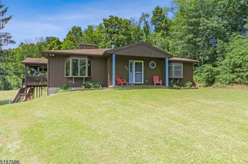 104 Valley Rd, Wantage, NJ 07461-3631