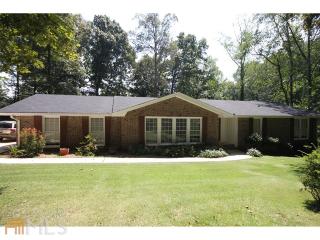 94 Bonnie Ln, Lilburn, GA 30047-6102
