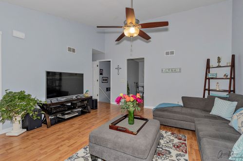113 Crystal Lake Rd, Barrington Hills, IL 60156