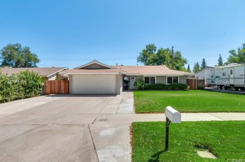 2941 Woodhaven St, Riverside, CA 92503-5421