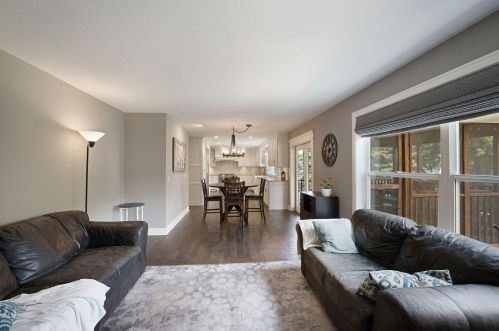 8009 Greenbriar Ln, Saint Paul MN  55125-8472 exterior