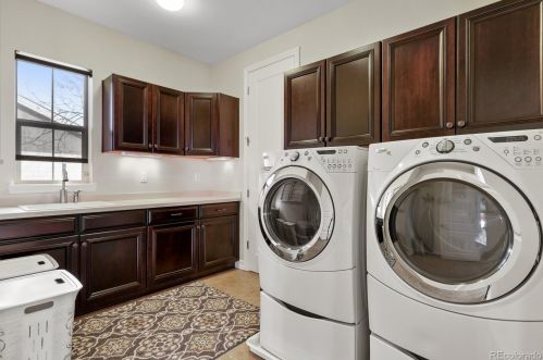 6374 Kewaunee Way, Aurora CO 80016-4310 exterior