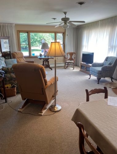 946 Hawthorne Ln, Kankakee, IL 60901-4621