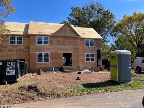 8 Wharton Ave, Bridgewater, NJ 08807-3227