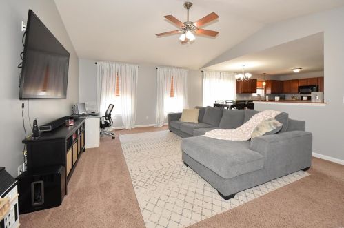 400 Creekwood Blvd, Old Alexandria, MO 63379-2921