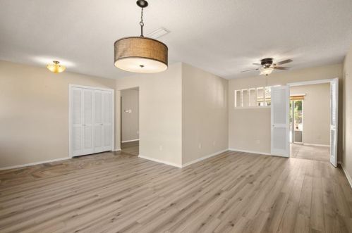 11804 Charing Cross Rd, Austin TX  78759-3621 exterior