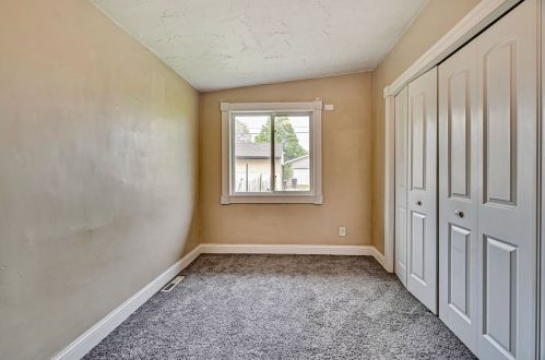 1231 Hewitt Ave, Saint Paul MN  55104-1422 exterior
