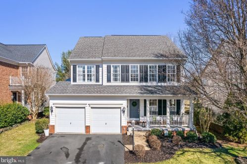 6008 Alderdale Pl, Haymarket, VA 20169-3257