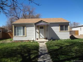 1665 Nome St, Denver CO  80010-2712 exterior