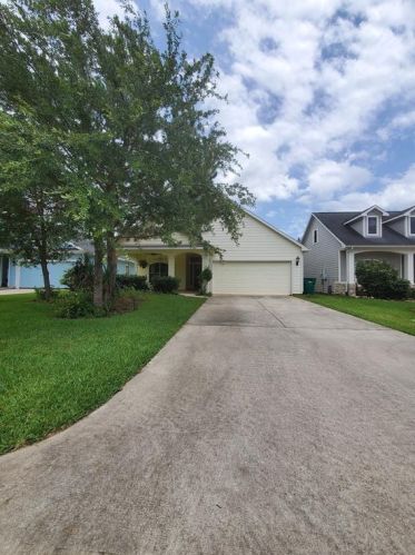 1770 Canyon Lake Creek Dr, Conroe TX  77304-5007 exterior