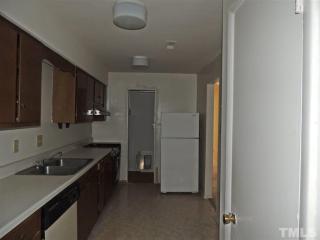 1000 Sandlin Pl, Raleigh, NC 27606-1836