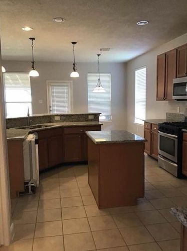 1807 Chanty Way, Conroe TX  77301-4114 exterior