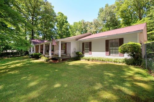5290 Wild Smith Rd, Gainesville, GA 30506-2869
